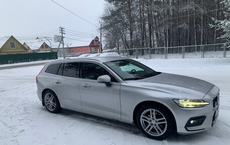 Volvo V60 II, 2019 год, 3 000 000 рублей, 2 фотография