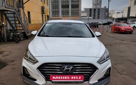 Hyundai Sonata VIII, 2019 год, 1 150 000 рублей, 2 фотография