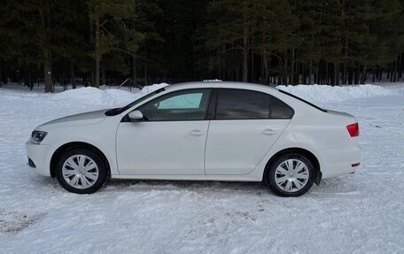 Volkswagen Jetta VI, 2013 год, 1 050 000 рублей, 5 фотография