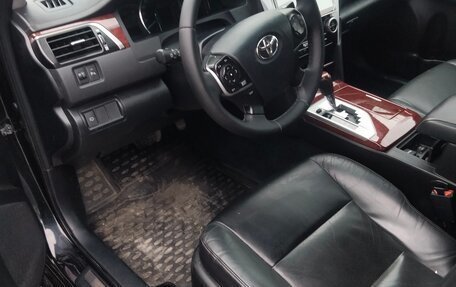 Toyota Camry, 2011 год, 1 800 000 рублей, 6 фотография