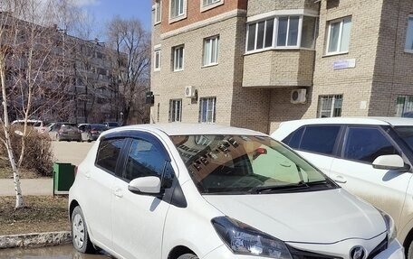 Toyota Vitz, 2014 год, 990 000 рублей, 6 фотография