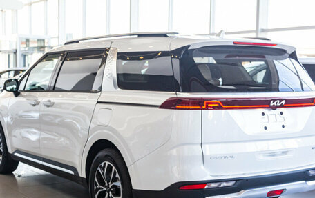 KIA Carnival, 2023 год, 6 329 956 рублей, 6 фотография