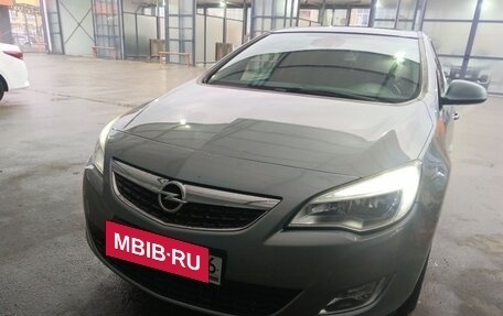 Opel Astra J, 2011 год, 900 000 рублей, 23 фотография