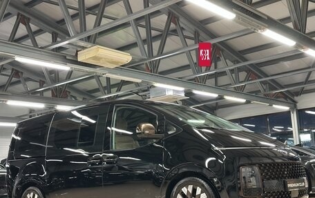 Hyundai Staria, 2023 год, 6 399 000 рублей, 2 фотография