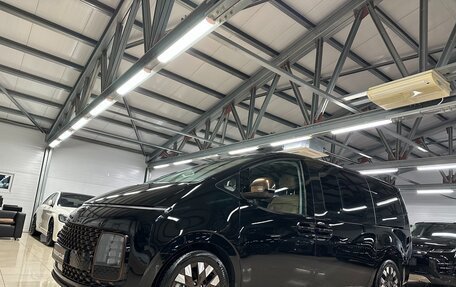 Hyundai Staria, 2023 год, 6 399 000 рублей, 16 фотография