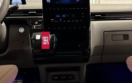 Hyundai Staria, 2023 год, 6 399 000 рублей, 26 фотография