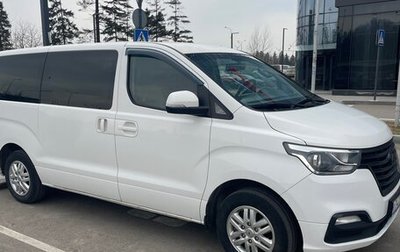 Hyundai H-1 II рестайлинг, 2018 год, 3 100 000 рублей, 1 фотография