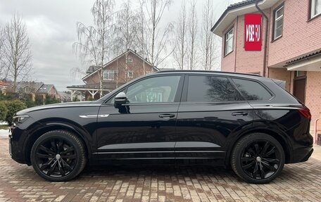 Volkswagen Touareg III, 2019 год, 5 050 000 рублей, 2 фотография