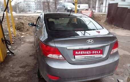 Hyundai Solaris II рестайлинг, 2012 год, 540 000 рублей, 5 фотография