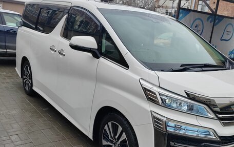 Toyota Vellfire II, 2019 год, 17 фотография