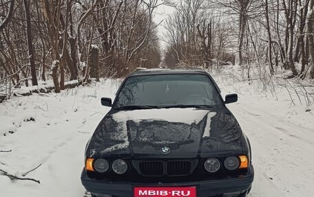 BMW 5 серия, 1990 год, 400 000 рублей, 1 фотография