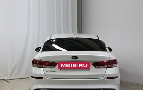 KIA Optima IV, 2019 год, 1 990 000 рублей, 6 фотография