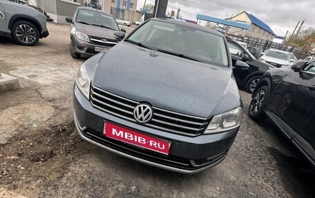 Volkswagen Passat B7, 2011 год, 950 000 рублей, 1 фотография