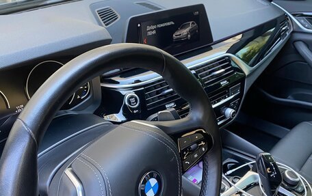 BMW 5 серия, 2019 год, 3 980 000 рублей, 3 фотография
