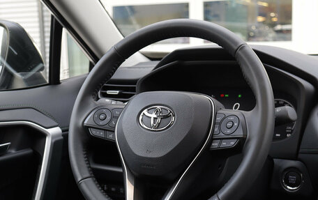 Toyota RAV4, 2024 год, 4 590 000 рублей, 13 фотография