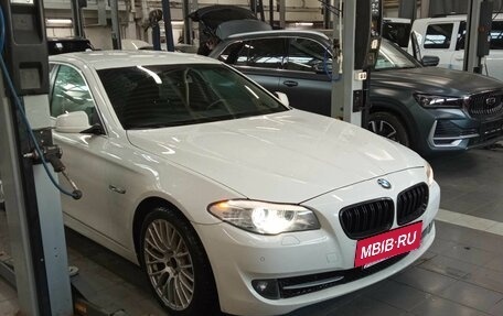 BMW 5 серия, 2013 год, 1 680 000 рублей, 2 фотография