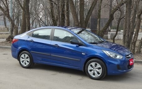 Hyundai Solaris II рестайлинг, 2012 год, 730 000 рублей, 1 фотография