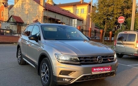 Volkswagen Tiguan II, 2020 год, 2 700 000 рублей, 1 фотография