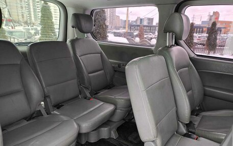 Hyundai Grand Starex Grand Starex I рестайлинг 2, 2015 год, 2 199 000 рублей, 16 фотография