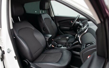 Hyundai ix35 I рестайлинг, 2014 год, 1 185 000 рублей, 33 фотография
