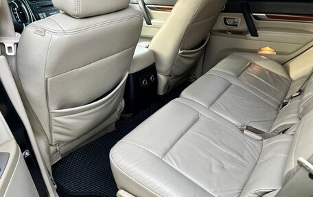 Mitsubishi Pajero IV, 2007 год, 1 320 000 рублей, 10 фотография