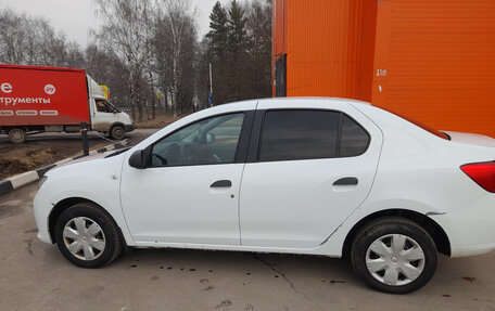 Renault Logan II, 2017 год, 400 000 рублей, 7 фотография