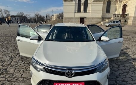 Toyota Camry, 2017 год, 2 580 000 рублей, 3 фотография