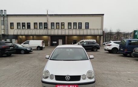 Volkswagen Polo IV рестайлинг, 2002 год, 370 000 рублей, 6 фотография