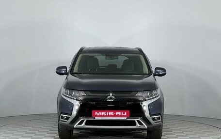 Mitsubishi Outlander III рестайлинг 3, 2021 год, 2 999 999 рублей, 2 фотография