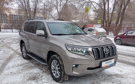 Toyota Land Cruiser Prado 150 рестайлинг 2, 2017 год, 4 440 000 рублей, 2 фотография