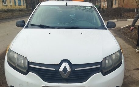 Renault Logan II, 2016 год, 450 000 рублей, 5 фотография