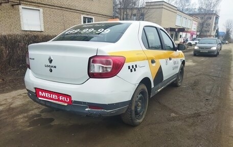 Renault Logan II, 2016 год, 450 000 рублей, 15 фотография