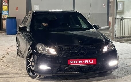 Mercedes-Benz C-Класс, 2013 год, 1 630 000 рублей, 3 фотография