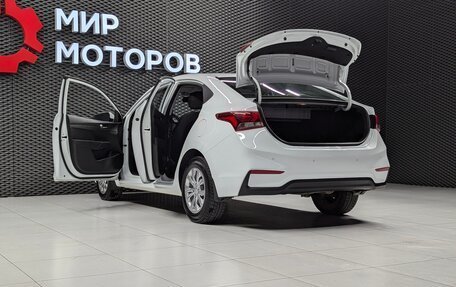 Hyundai Solaris II рестайлинг, 2017 год, 1 230 000 рублей, 12 фотография