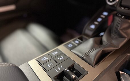 Toyota Land Cruiser Prado, 2024 год, 10 150 000 рублей, 19 фотография