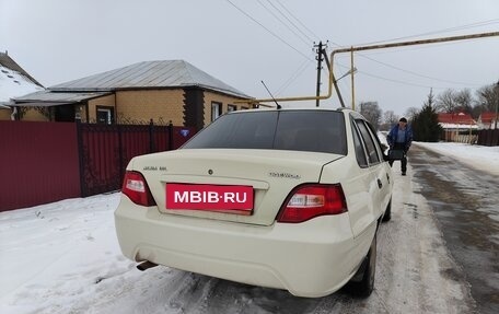 Daewoo Nexia I рестайлинг, 2012 год, 350 000 рублей, 4 фотография