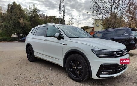 Volkswagen Tiguan II, 2019 год, 3 800 000 рублей, 19 фотография