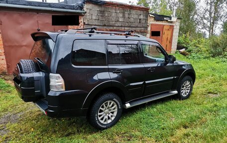 Mitsubishi Pajero IV, 2013 год, 2 100 000 рублей, 2 фотография