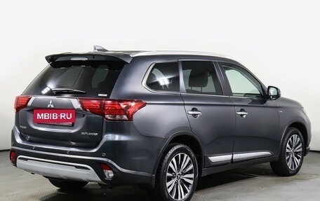 Mitsubishi Outlander III рестайлинг 3, 2019 год, 2 497 000 рублей, 5 фотография