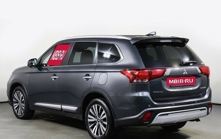 Mitsubishi Outlander III рестайлинг 3, 2019 год, 2 497 000 рублей, 7 фотография