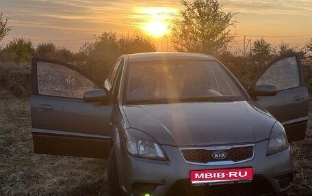 KIA Rio II, 2010 год, 600 000 рублей, 1 фотография