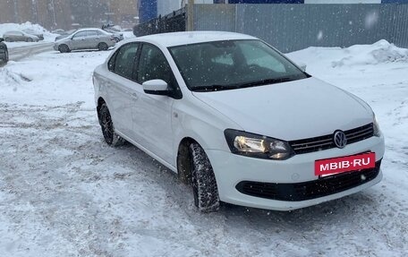 Volkswagen Polo VI (EU Market), 2011 год, 700 000 рублей, 3 фотография