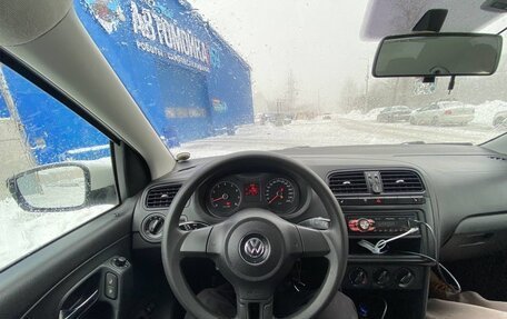 Volkswagen Polo VI (EU Market), 2011 год, 700 000 рублей, 12 фотография