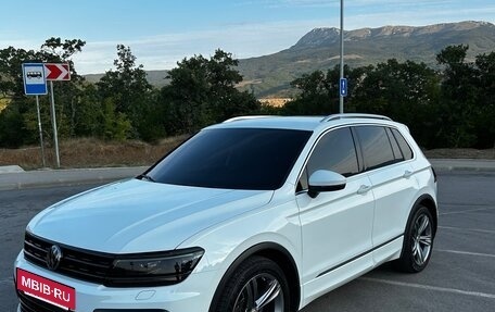 Volkswagen Tiguan II, 2018 год, 3 150 000 рублей, 2 фотография