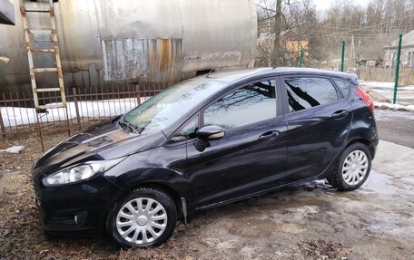 Ford Fiesta, 2015 год, 880 000 рублей, 2 фотография