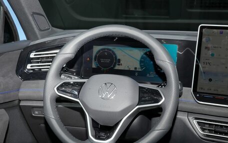 Volkswagen Tiguan, 2024 год, 5 020 000 рублей, 10 фотография