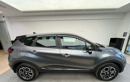 Renault Kaptur I рестайлинг, 2022 год, 1 720 000 рублей, 4 фотография
