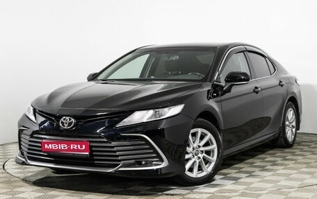 Toyota Camry, 2022 год, 2 399 000 рублей, 1 фотография