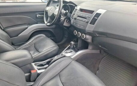 Mitsubishi Outlander III рестайлинг 3, 2008 год, 849 000 рублей, 12 фотография