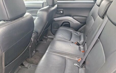 Mitsubishi Outlander III рестайлинг 3, 2008 год, 849 000 рублей, 13 фотография